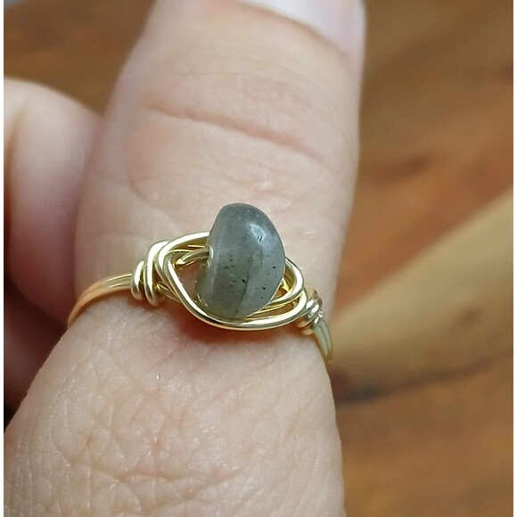 Labradorite Crystal Beaded Ring, Wire Wrapped, Gold, Size 9 - Picture 3 of 3